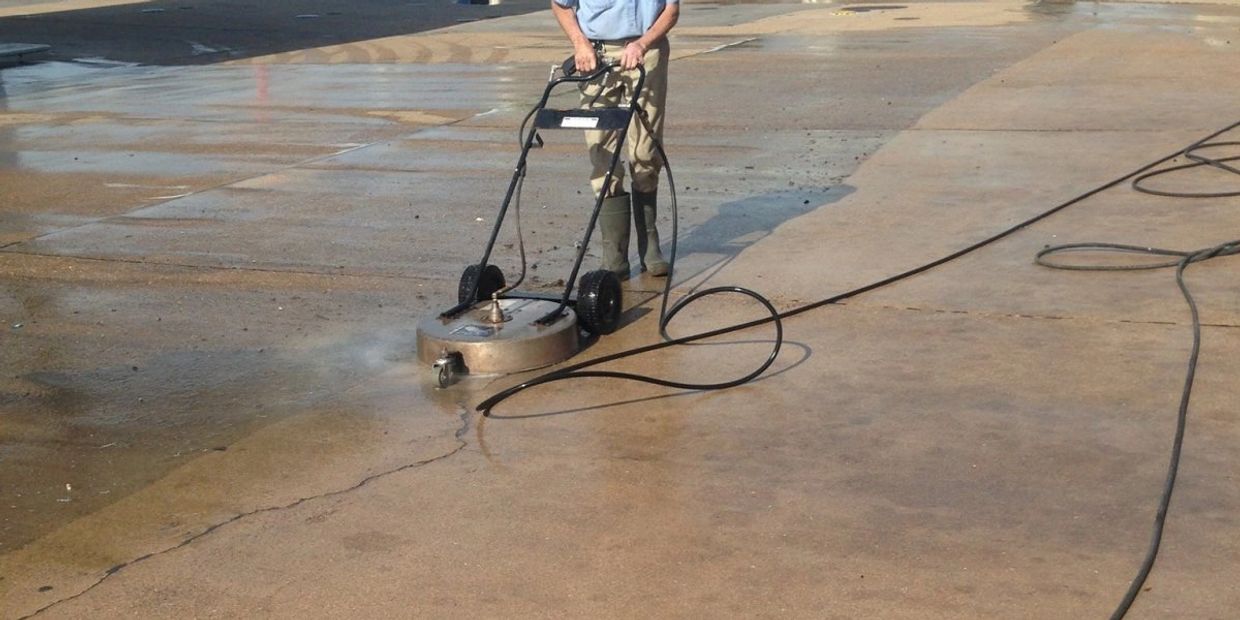 Parking Lot Clearview Pressure Washing